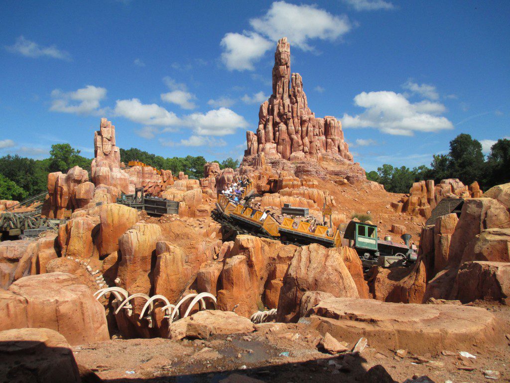 Big_Thunder_Mountain_Railroad_2