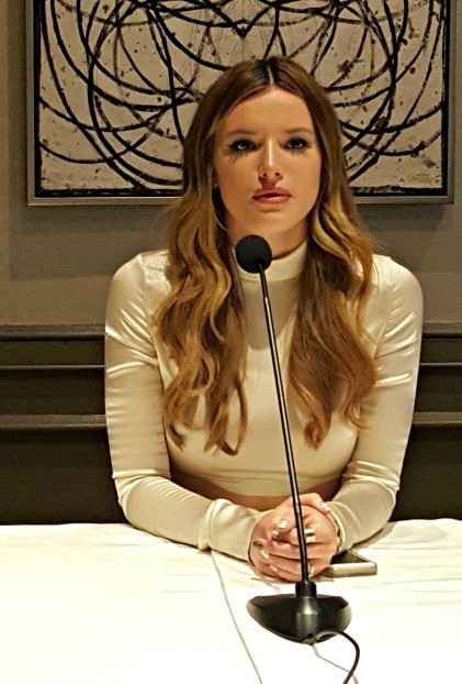 bella-thorne-voice-of-cora