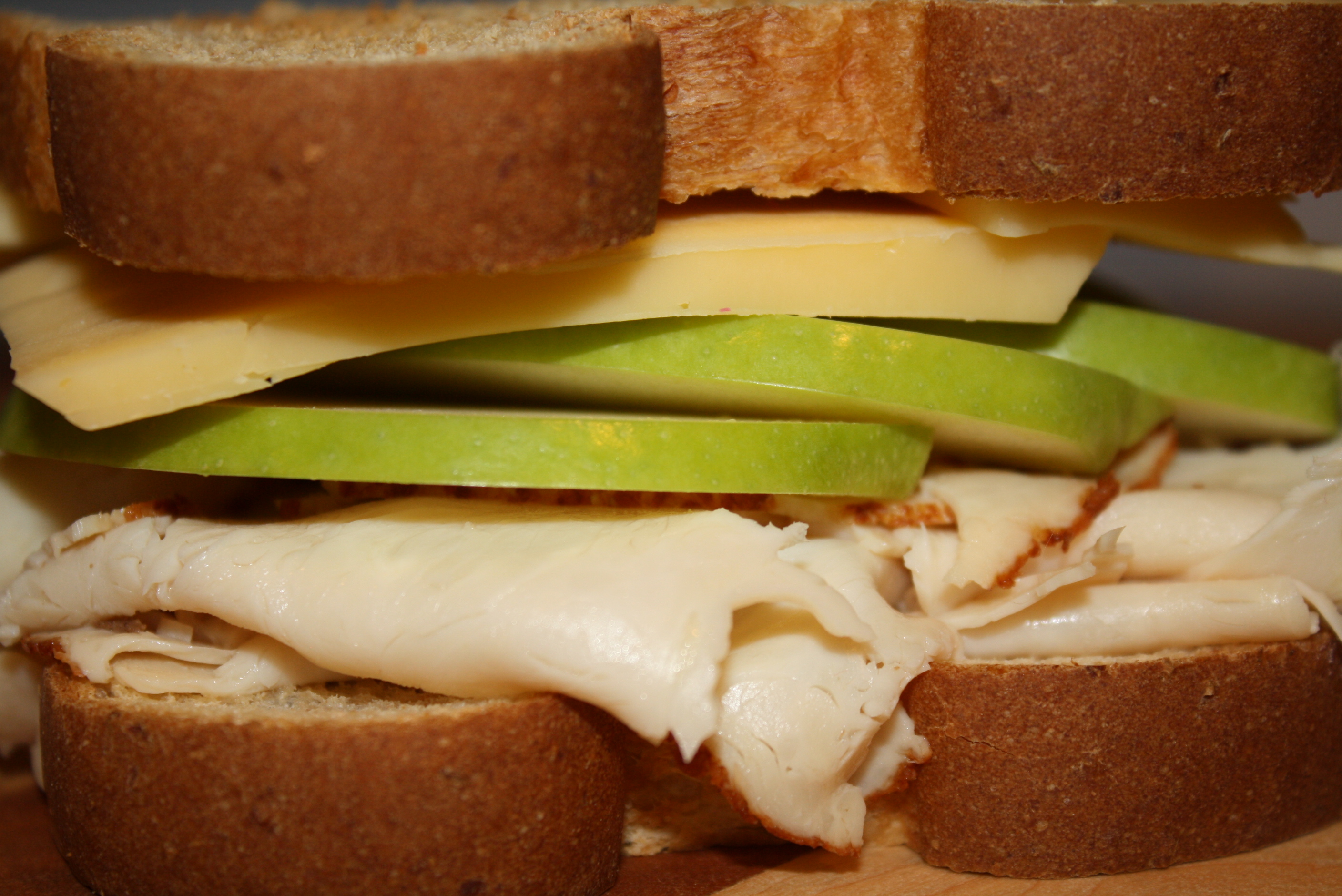 Roasted Chicken Sandwich with Gouda & Apple Pink Ninja Blog