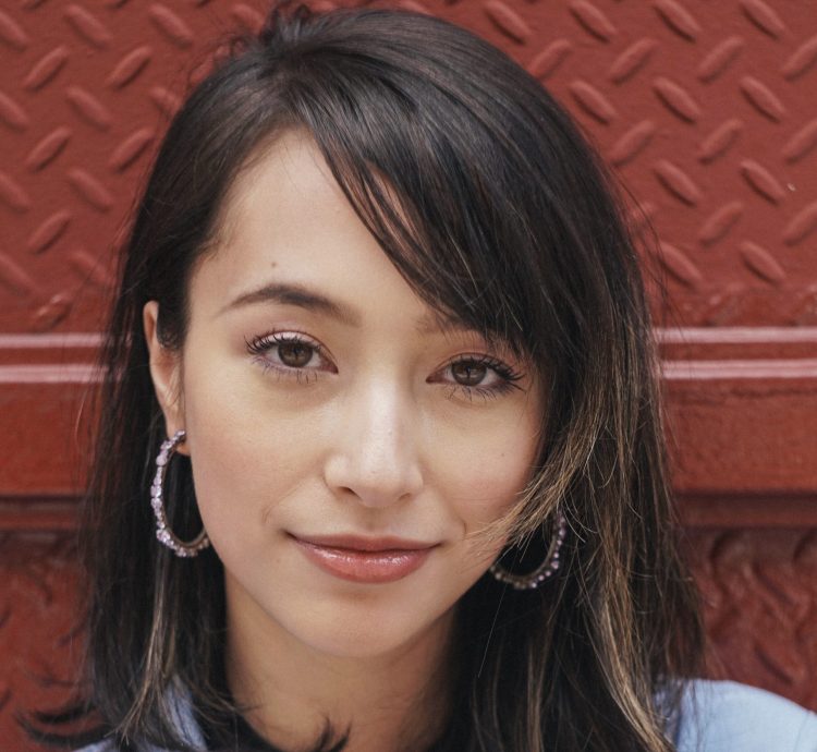 ANDINI MAKOSINSKI Headshot