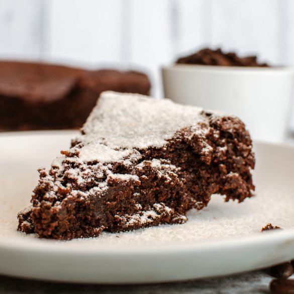 Flourless Chocolate Cake PIN