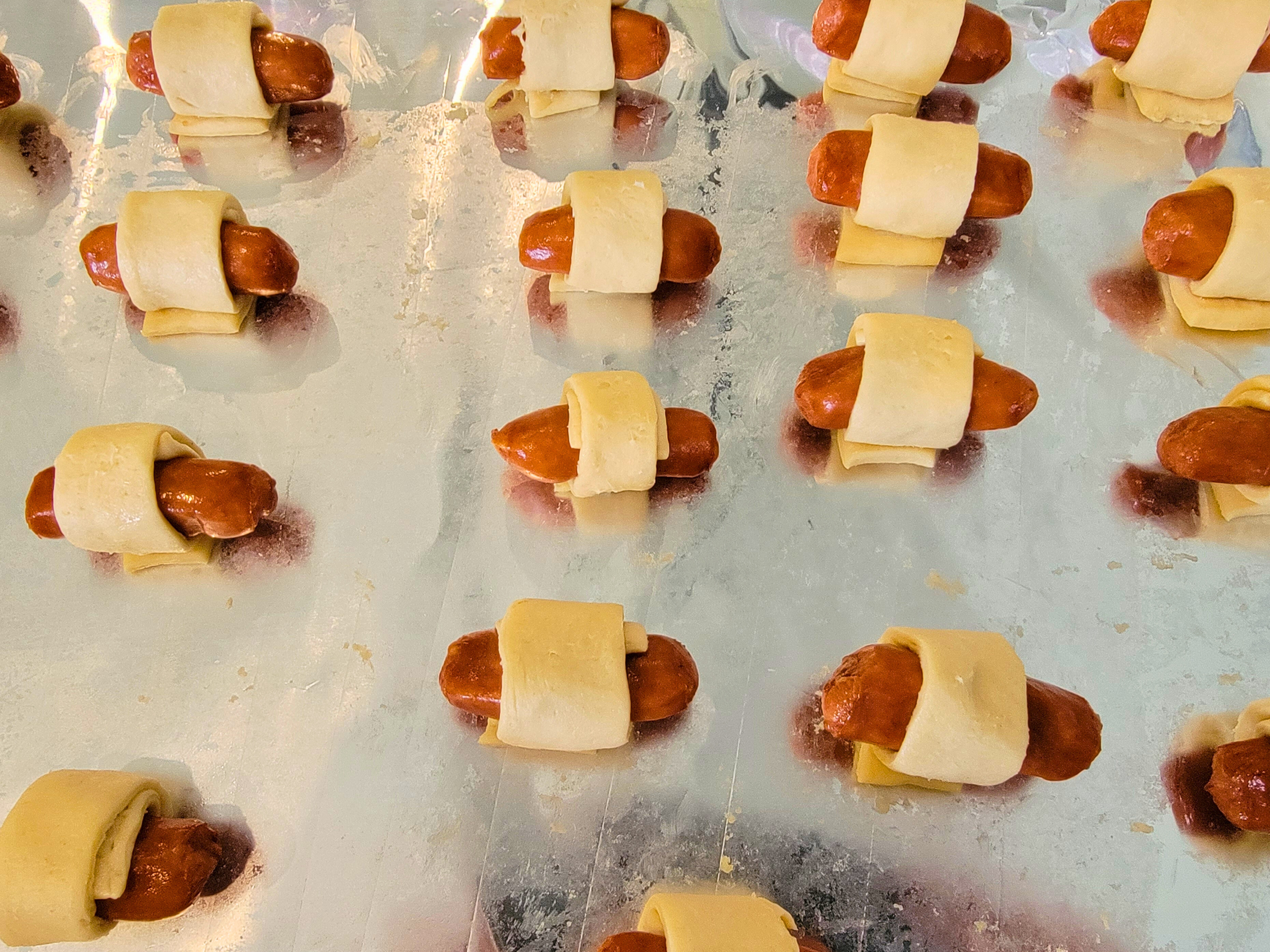 Roll Dough around Smokies